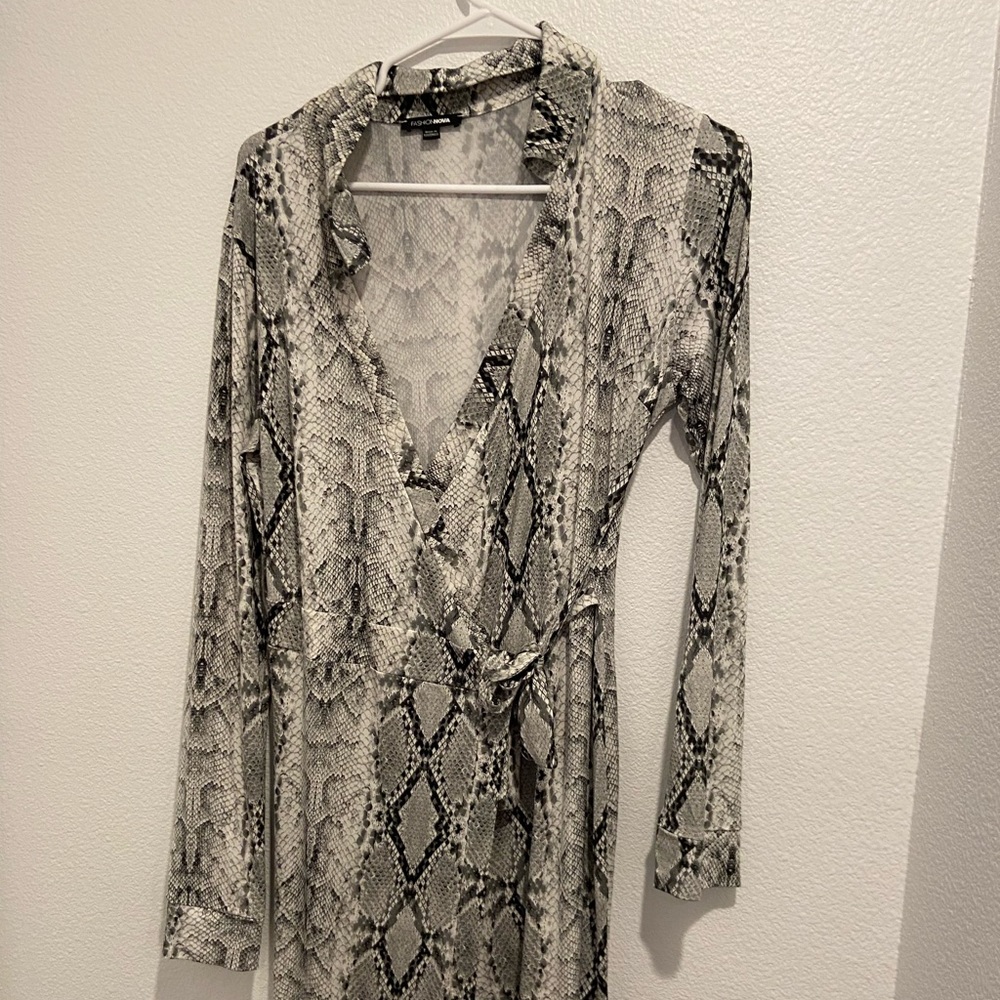 Plus gray and black Snakeprint bodycon Dress 1x
